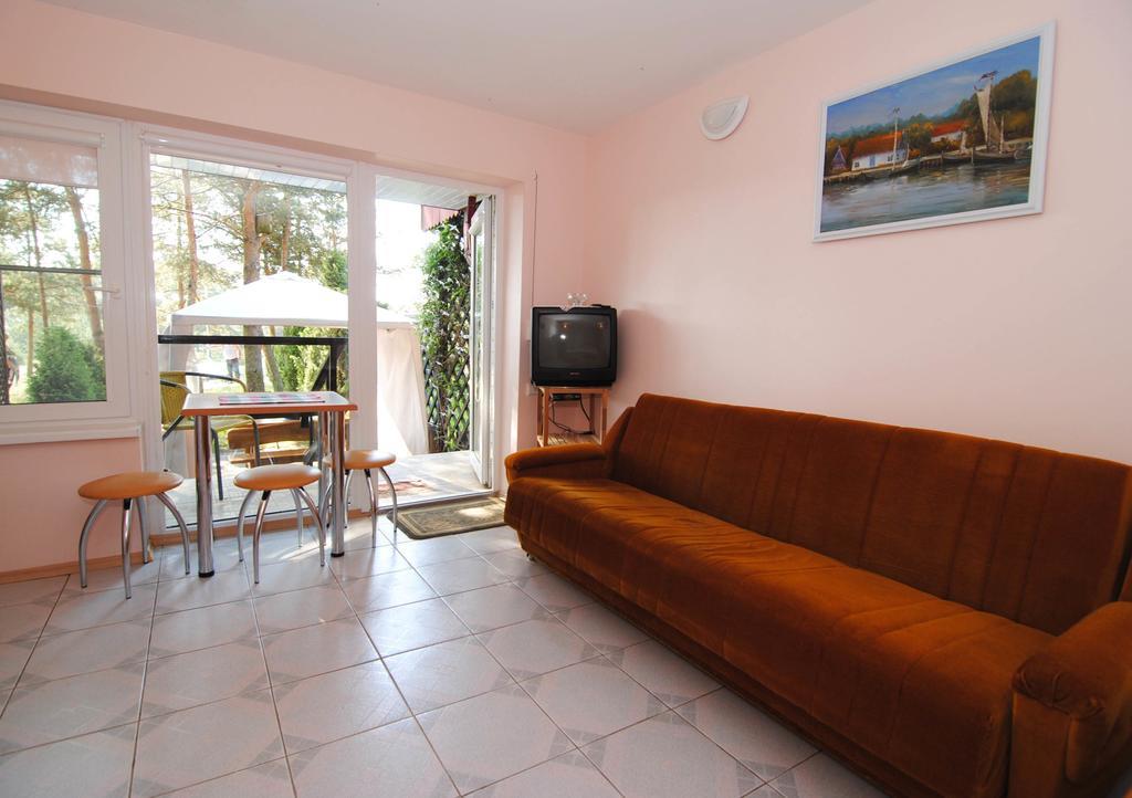 Guesthouse "Nakvyne Pas Zveja" Purvynes Street Nida Εξωτερικό φωτογραφία